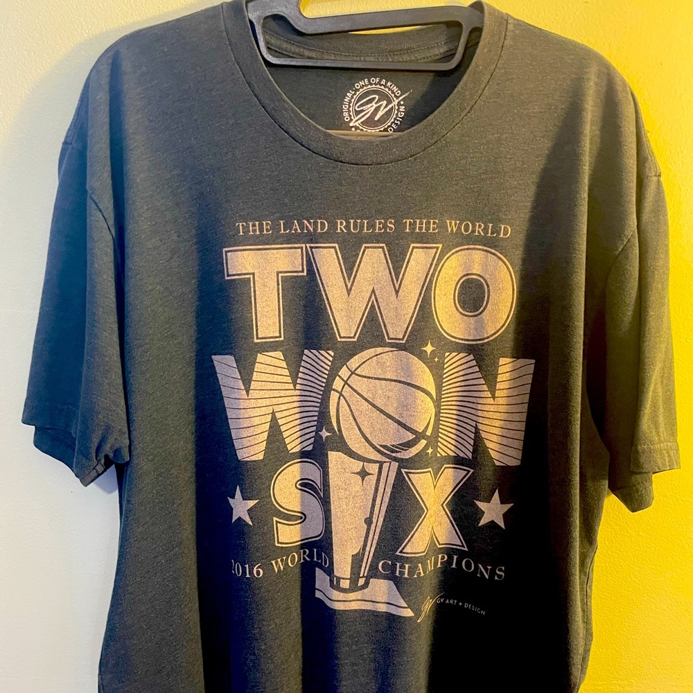 Cleveland Cavaliers World Champions t-shirt by GVart.  Size XL.